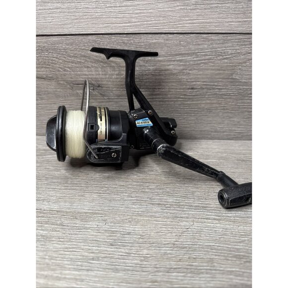 Daiwa Graphite AG4000X - used - Spinning Reel Made in USA - Picture 1 of 9